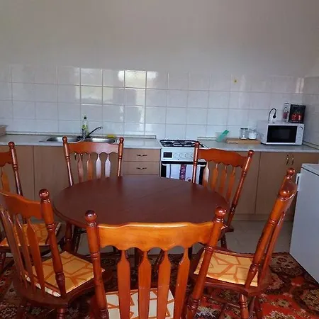 Gyorgyi Grill Garden Vendeghaz * Nagykáta